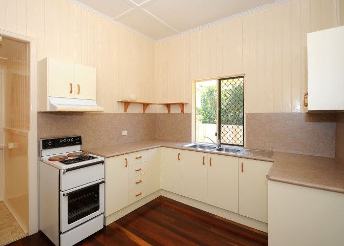 3 bedrooms House in 64 Dayman Street URANGAN QLD, 4655