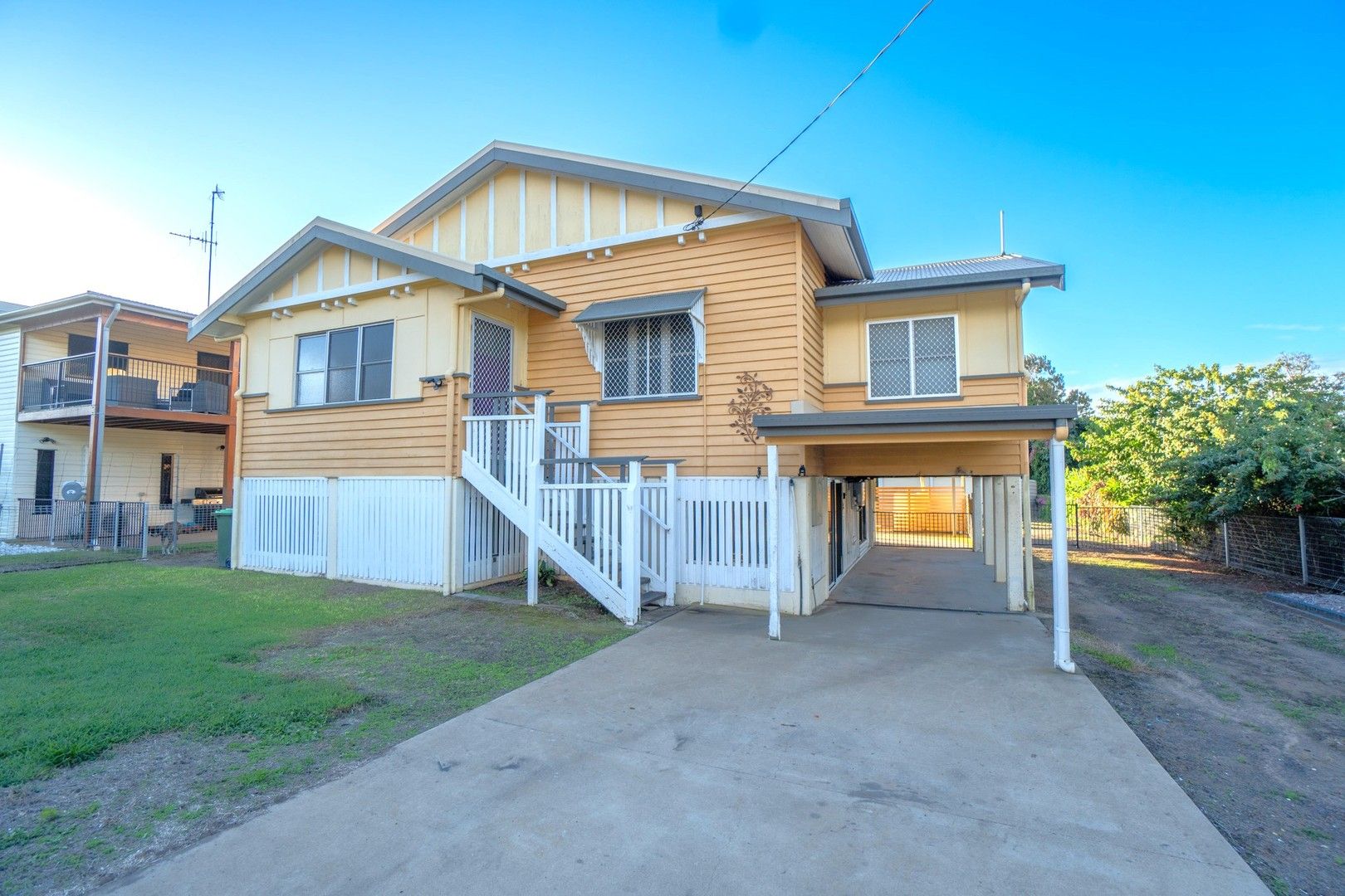 3 bedrooms House in 4 Coomber Street SVENSSON HEIGHTS QLD, 4670