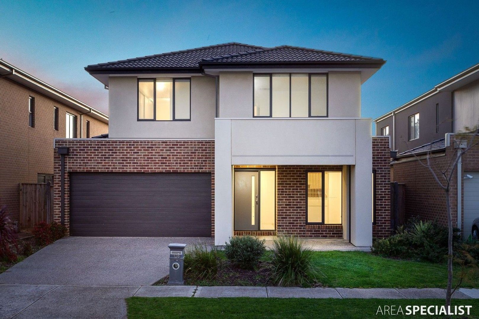 4 bedrooms House in 126 Bondi Parade POINT COOK VIC, 3030