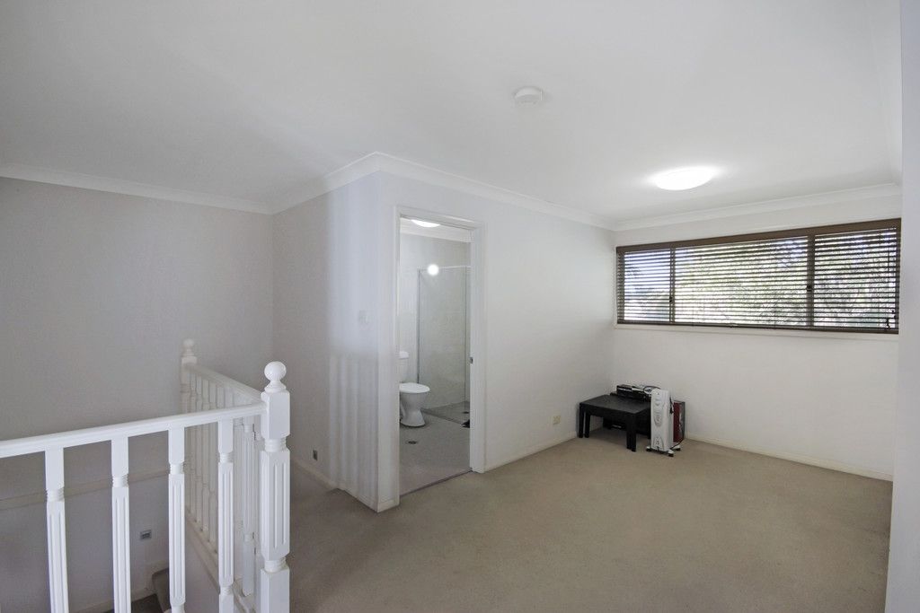 12/5A Burgin Close, Berkeley Vale NSW 2261, Image 2