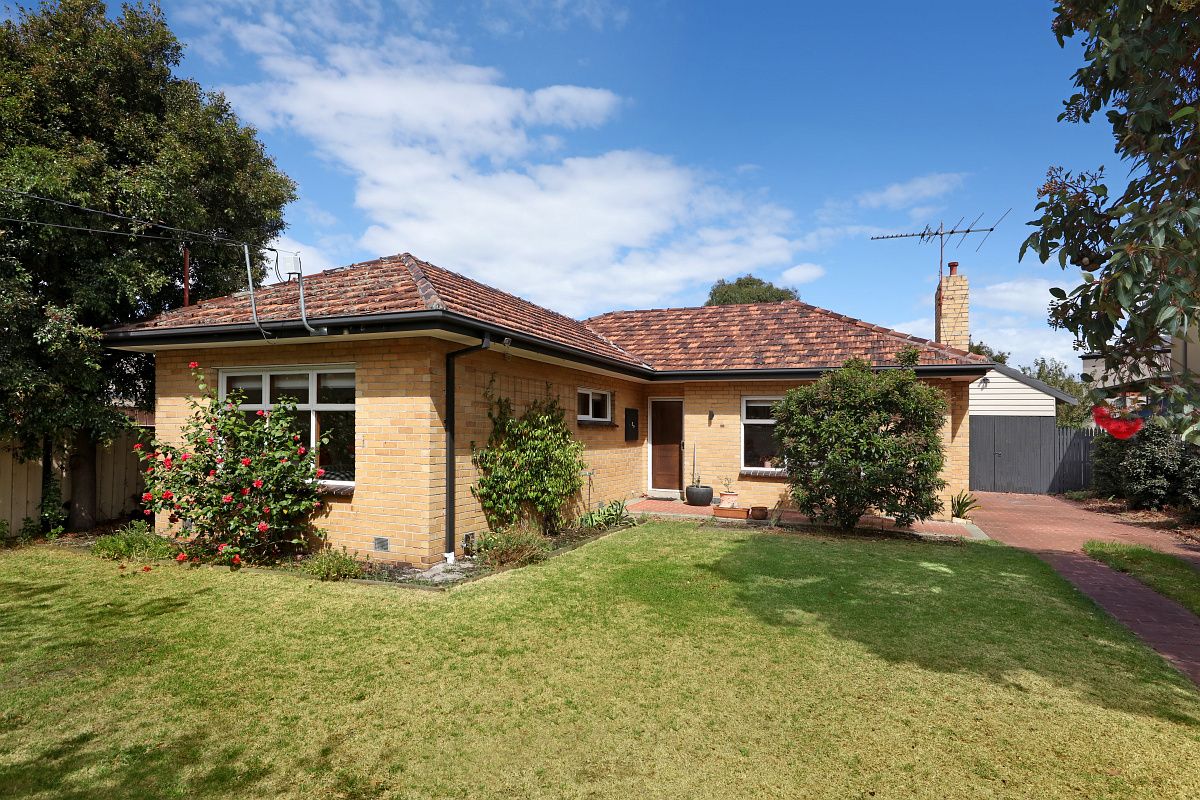 20 Eagland Road, Cheltenham VIC 3192 House For Rent 650 Domain