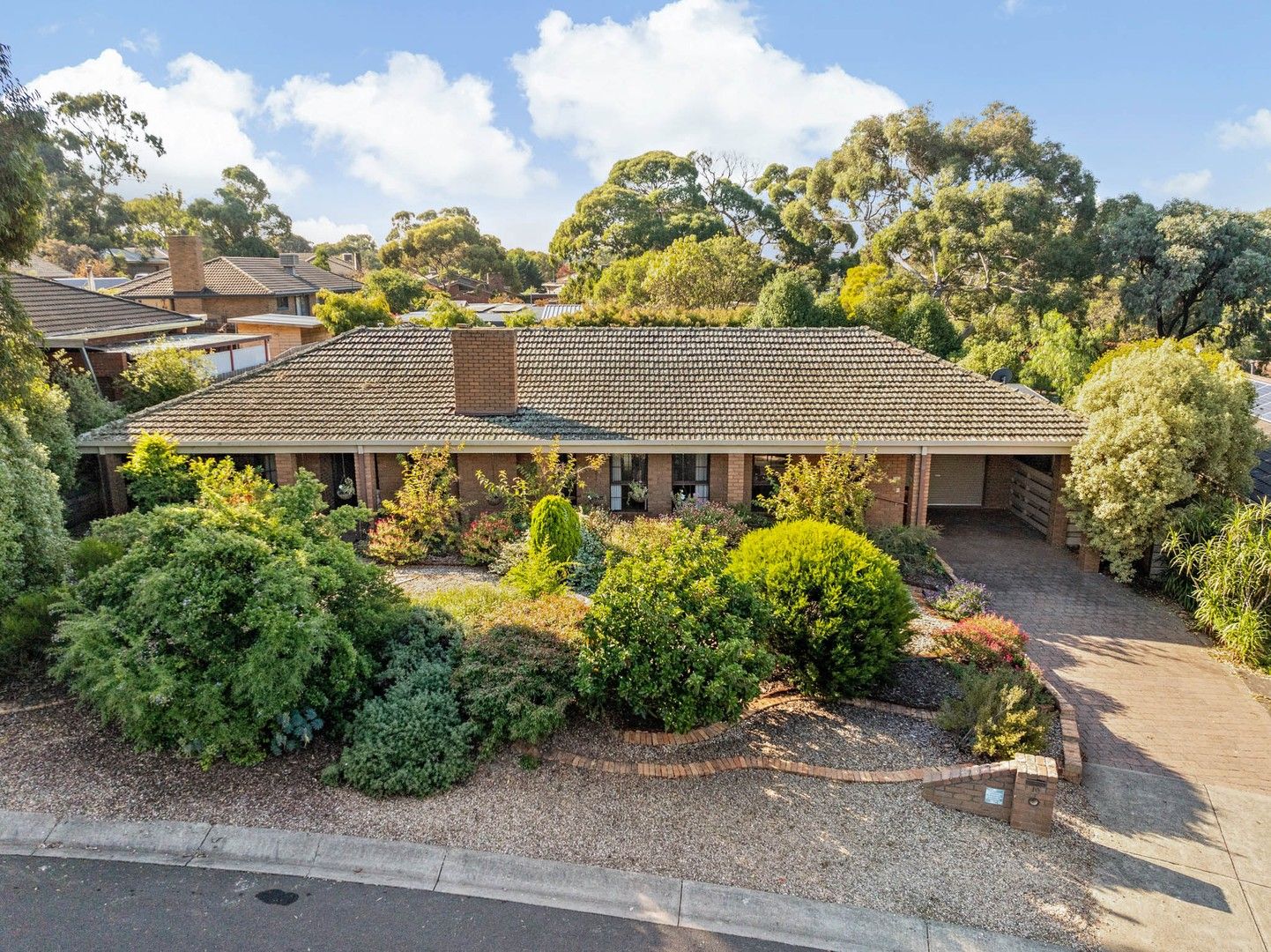 10 Coppelius Close, Sunbury VIC 3429, Image 0