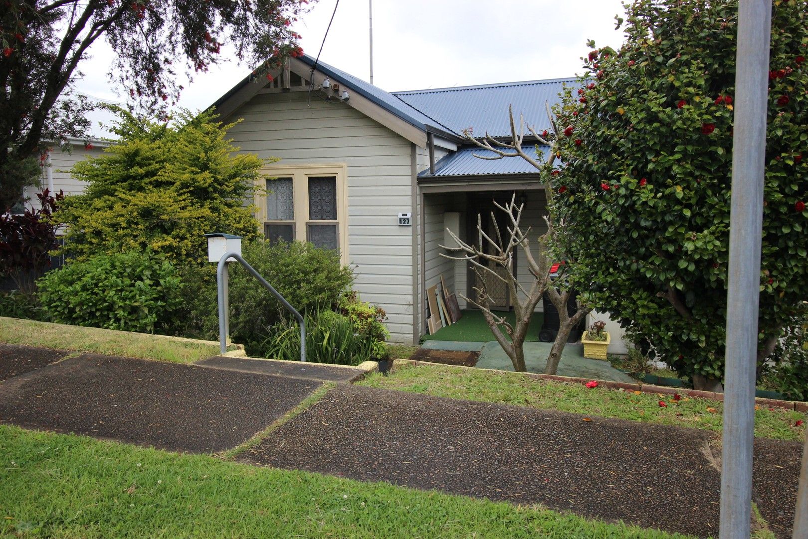 2 bedrooms House in 127 Main Road SPEERS POINT NSW, 2284