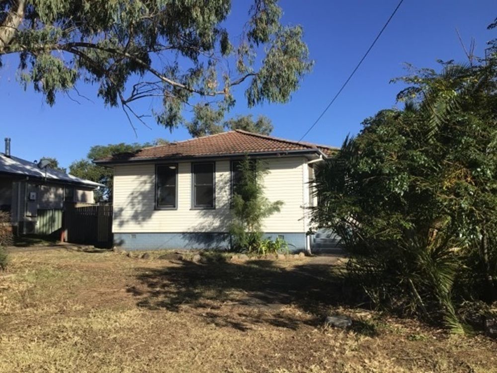 4 bedrooms House in 79 Susanne Street SOUTH TAMWORTH NSW, 2340