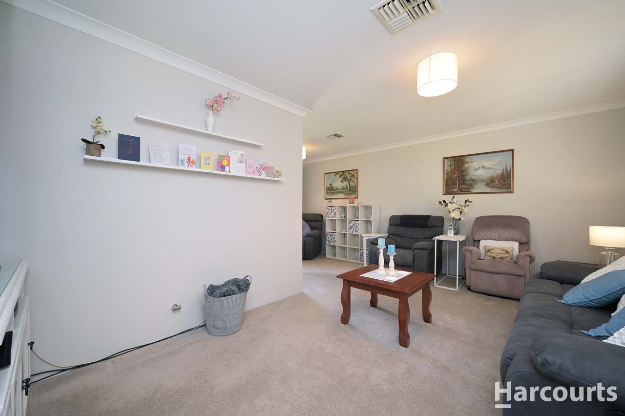 12 Gallop Close, Heathridge WA 6027, Image 2