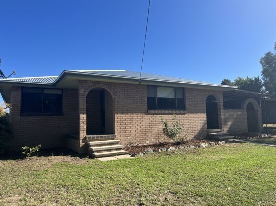 4 bedrooms House in 21 Roses Lane TAMWORTH NSW, 2340