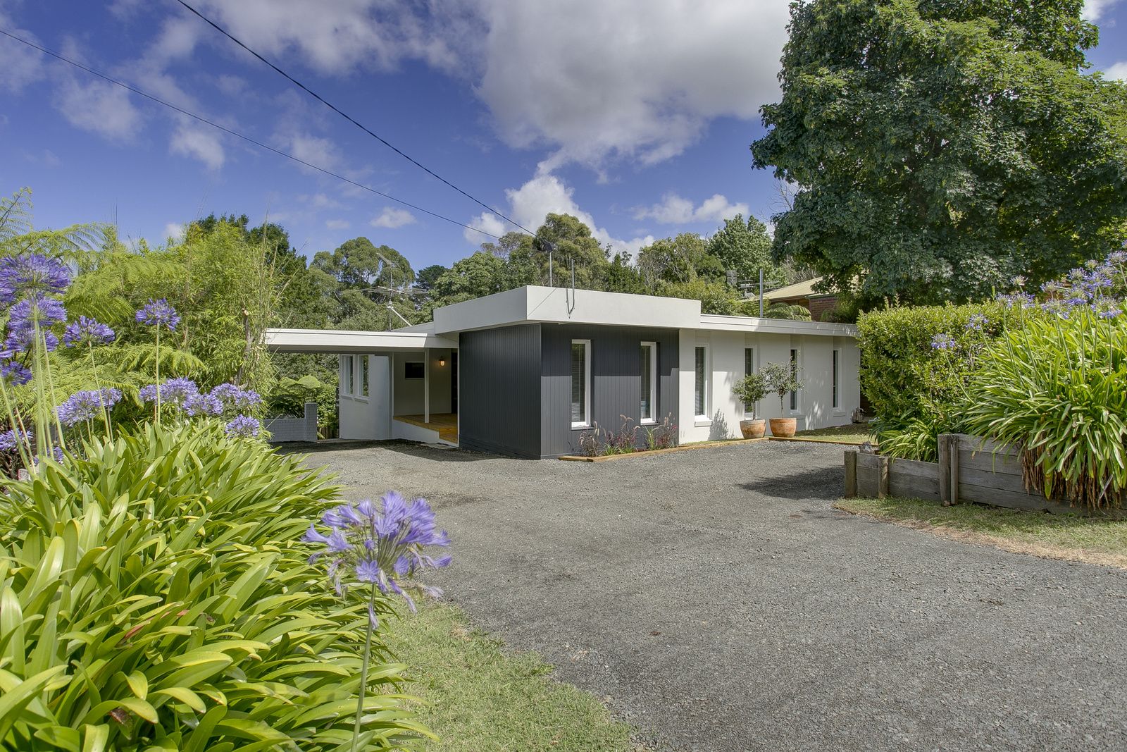 16 Bayview Road, Emerald VIC 3782