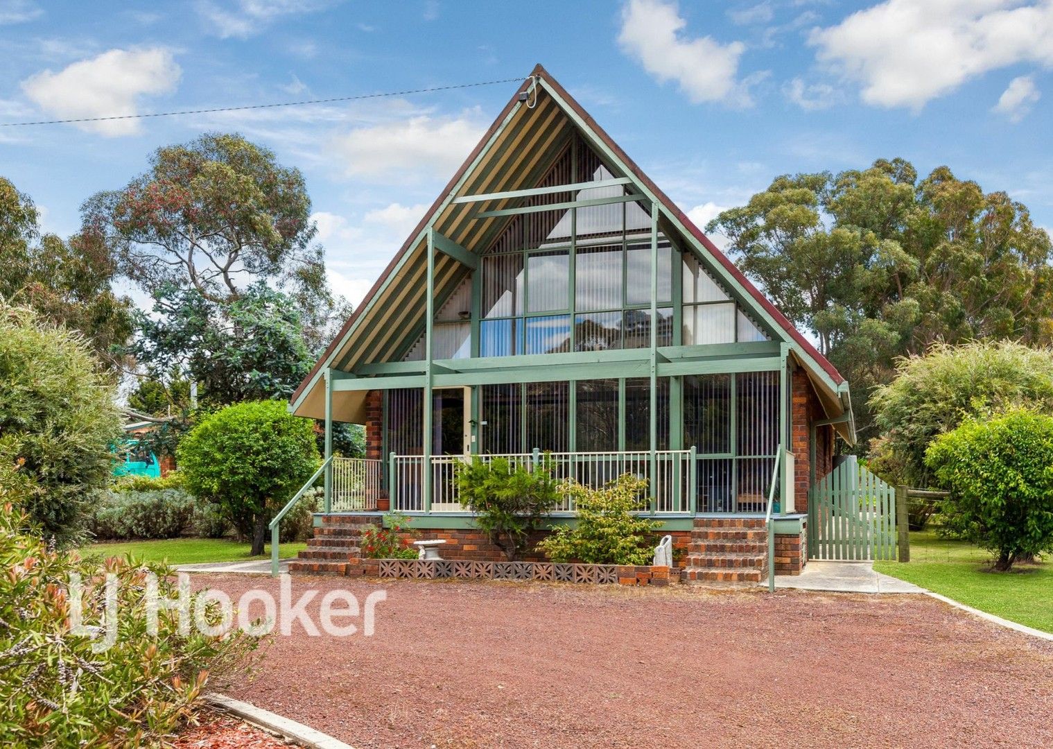 33 Fleming Drive, Broadford VIC 3658, Image 0