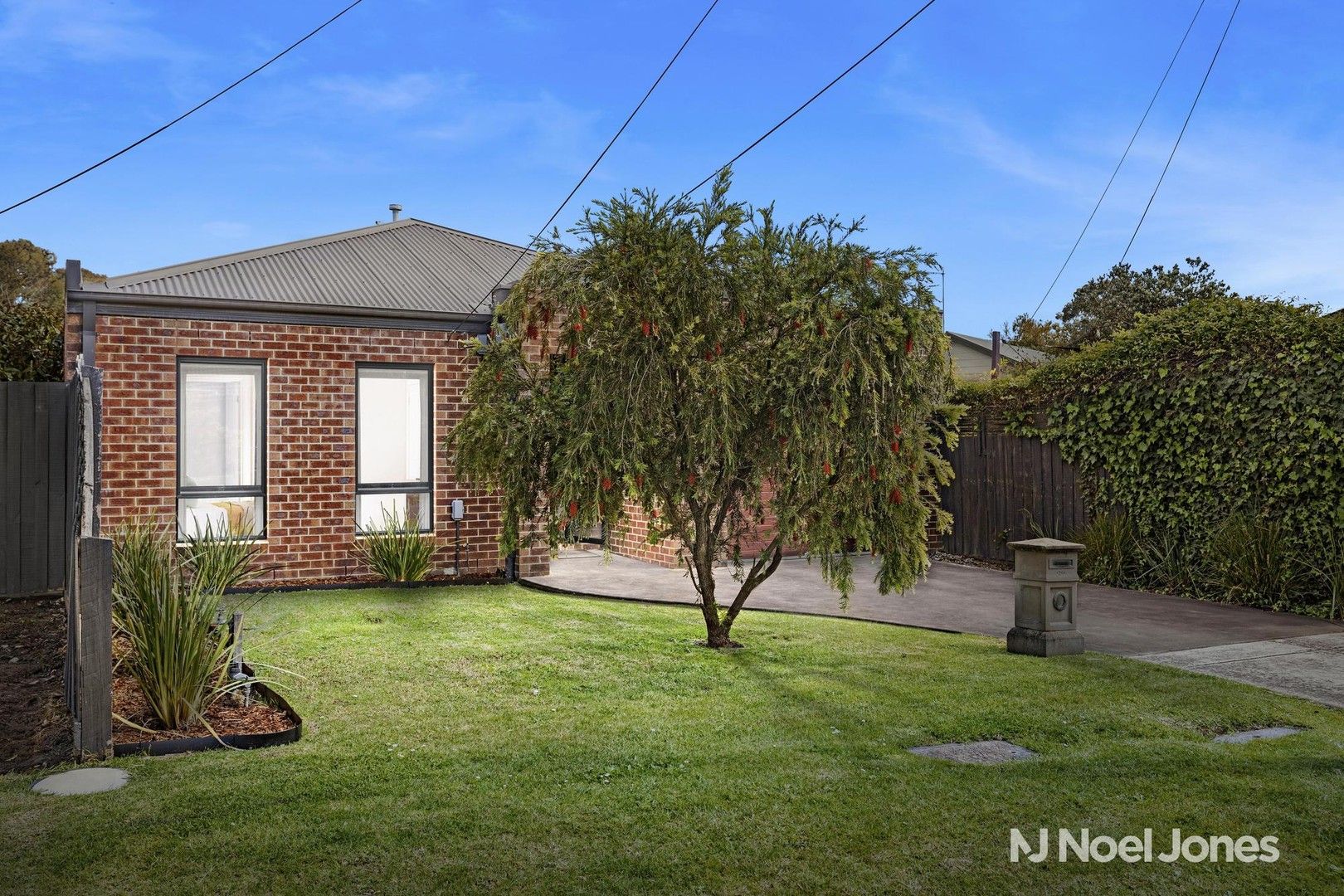 32 Lancaster Road, Mooroolbark VIC 3138, Image 0