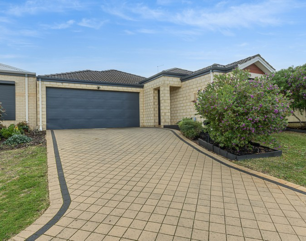 4 Ely Place, Clarkson WA 6030