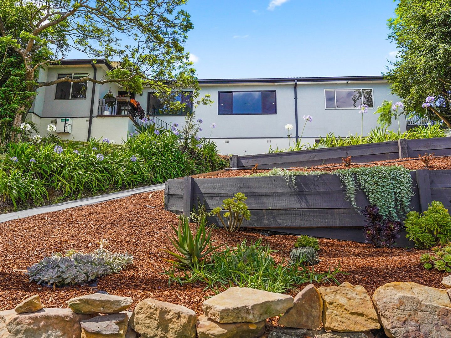 4 bedrooms House in 9 Strauss Place SEVEN HILLS NSW, 2147