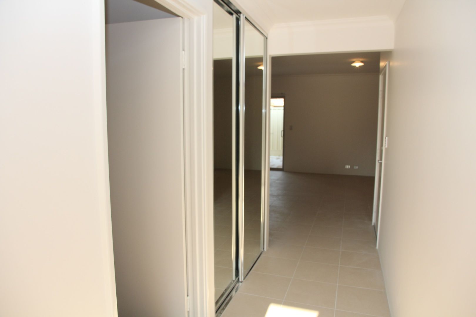 Unit 3/60 Hooley Road, Midland WA 6056, Image 2