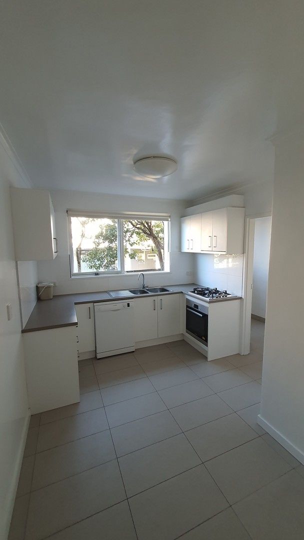 2 bedrooms Apartment / Unit / Flat in UNIT 1/58 AUBURN ROAD HAWTHORN VIC, 3122