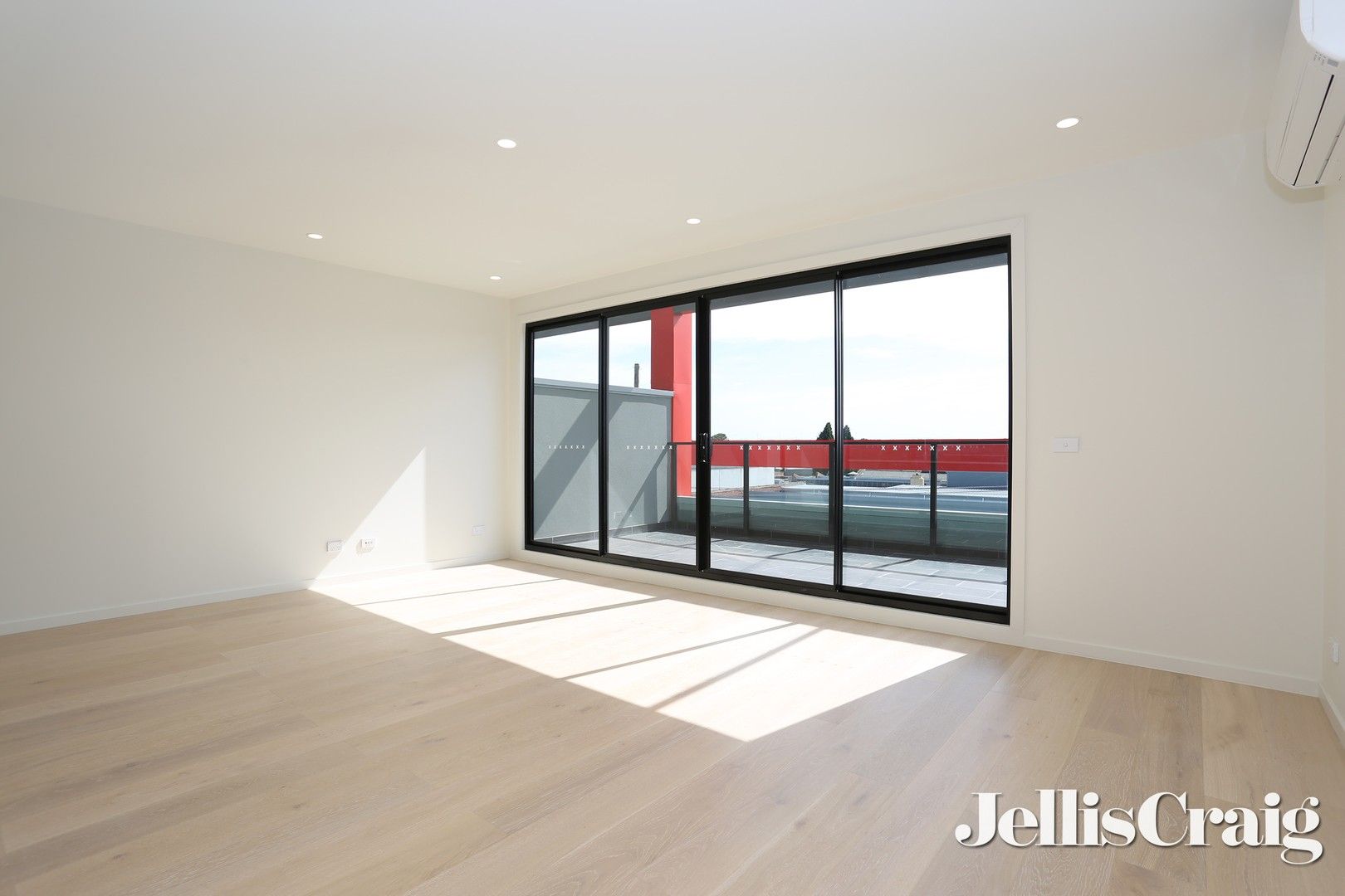 2 bedrooms Apartment / Unit / Flat in 303/51-53 Gaffney Street COBURG VIC, 3058