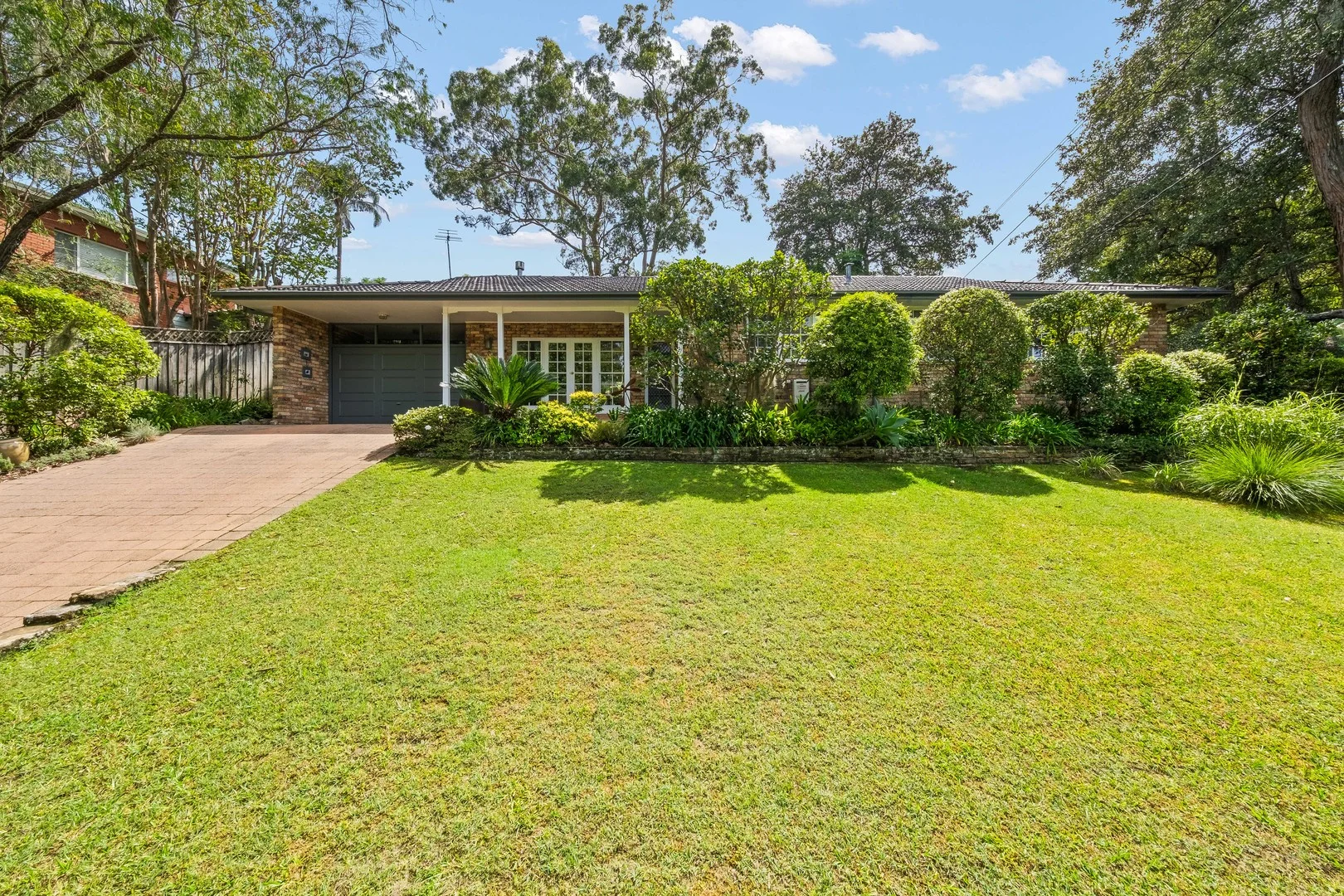 10 Lowry Crescent, St Ives NSW 2075