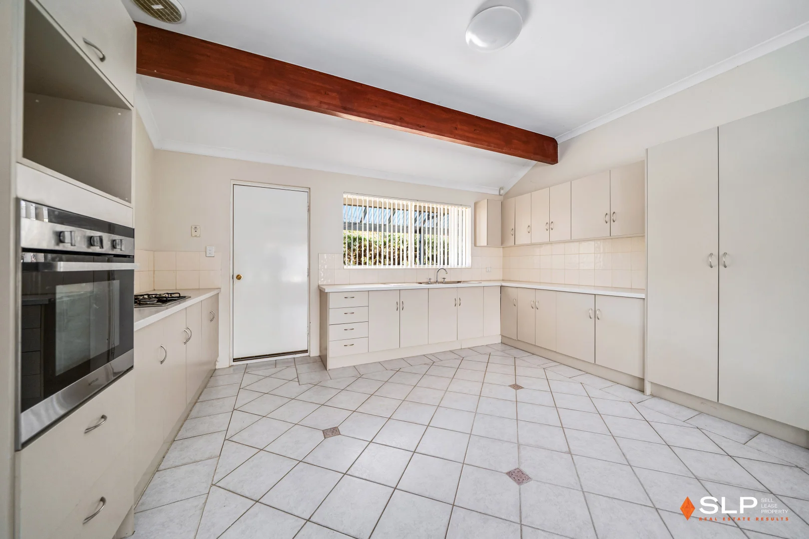 Additional image 4 of 30 Combewood Loop, Carramar WA 6031