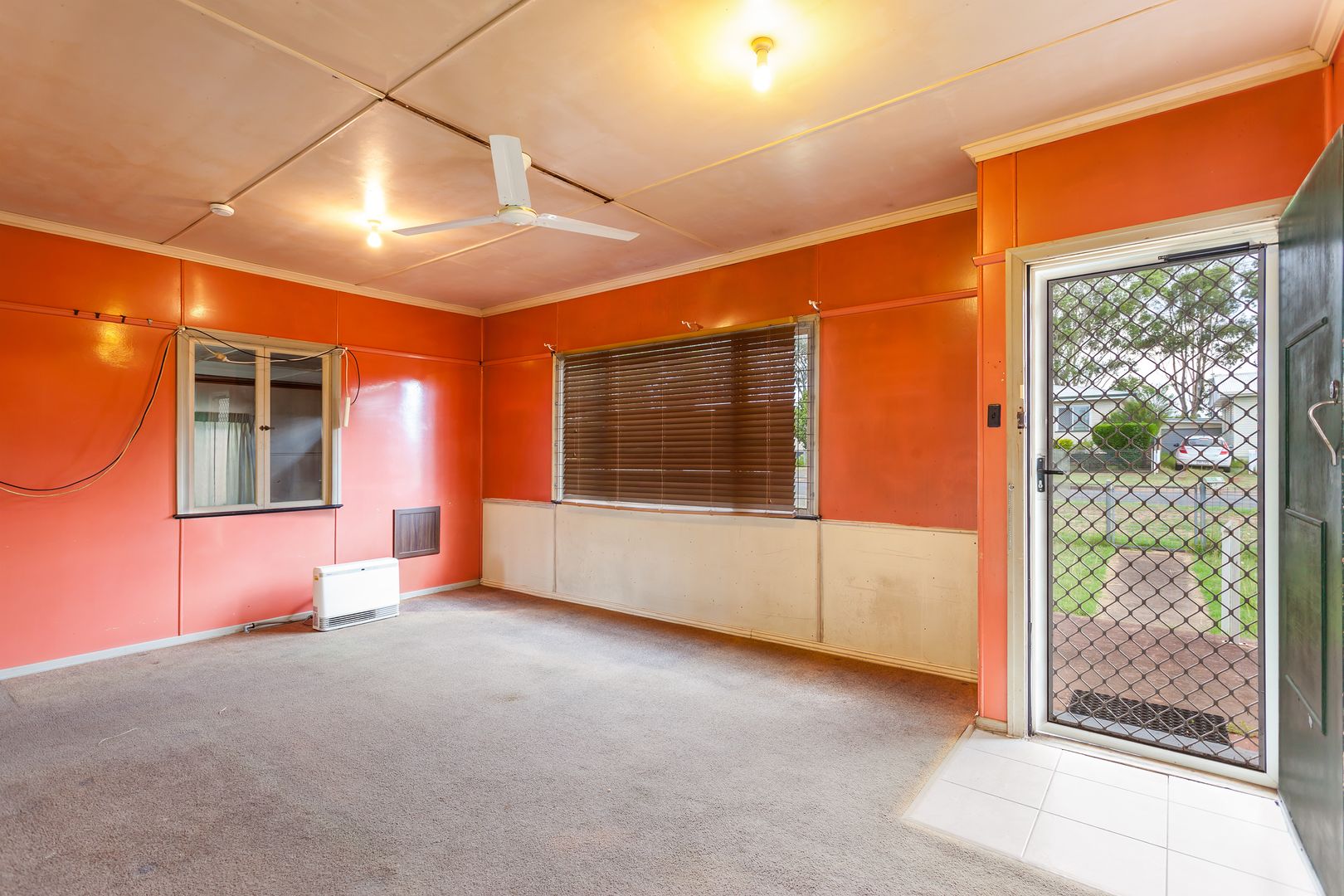 27 Weetwood Street, Newtown QLD 4350, Image 2
