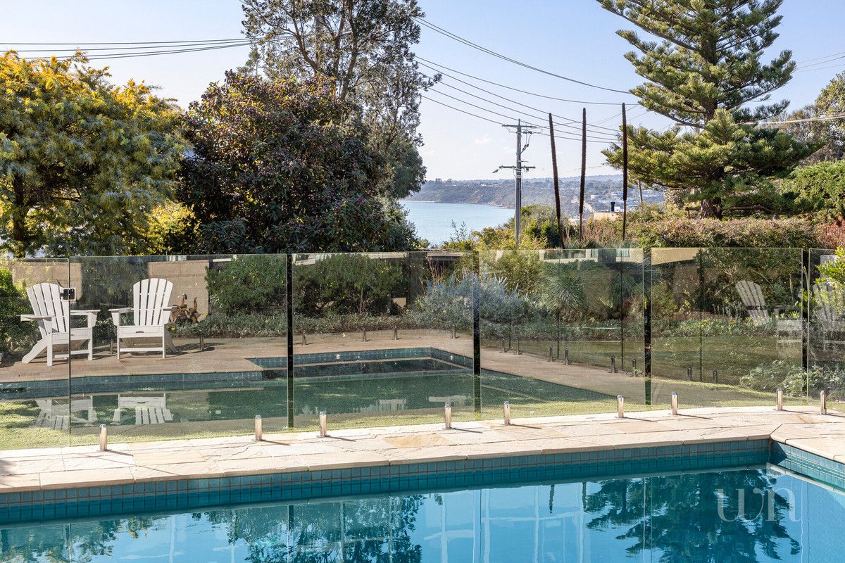 4 bedrooms House in 50 Two Bays Crescent MOUNT MARTHA VIC, 3934