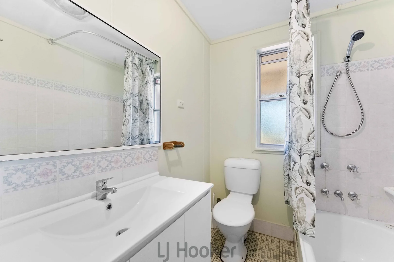 Additional image 6 of 1 Aldinga Close, Toronto NSW 2283