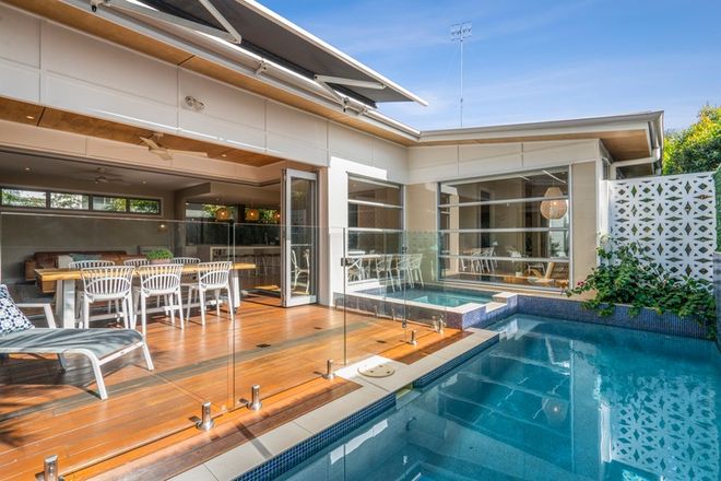 Picture of 14 Coral Tree Avenue, NOOSA HEADS QLD 4567