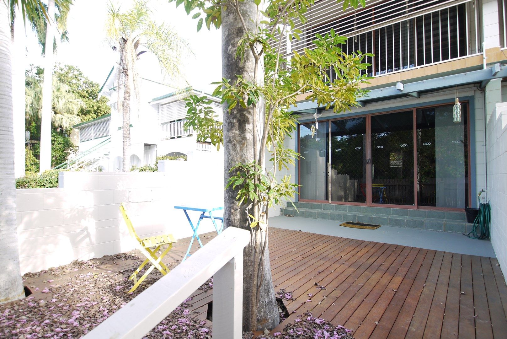 2 bedrooms Townhouse in 1/57 Alexandra Street NORTH WARD QLD, 4810