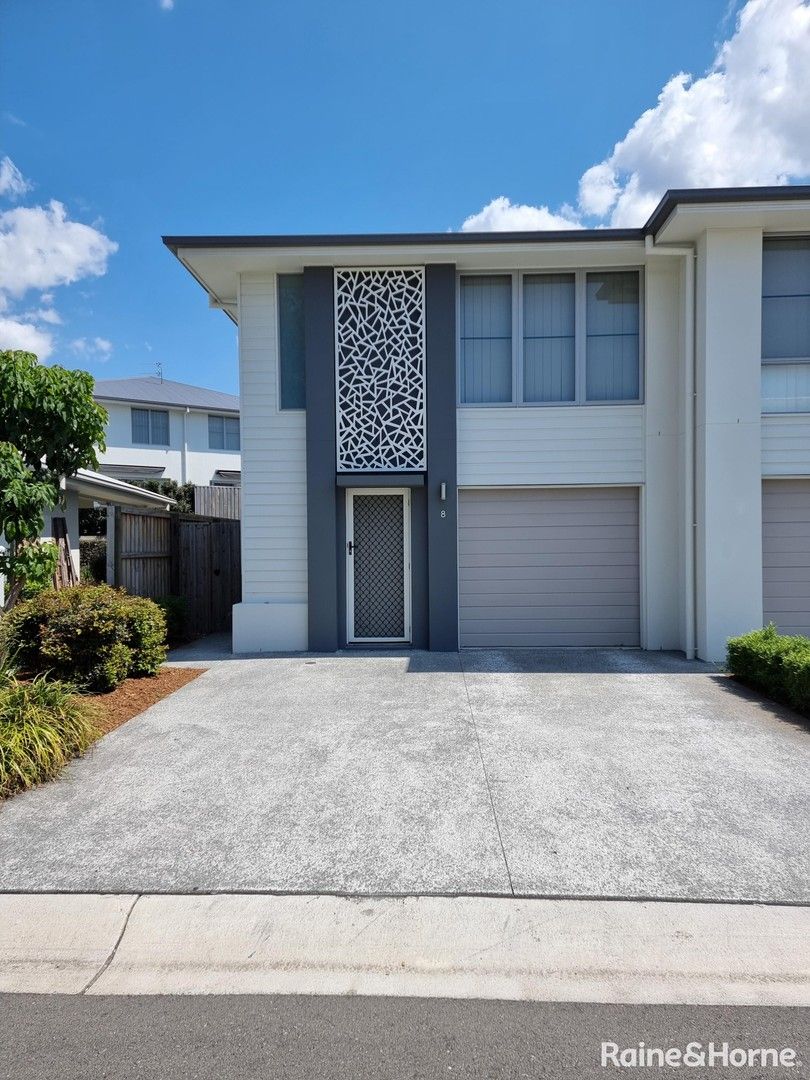 3 bedrooms Townhouse in 8/1 Isla Street PIMPAMA QLD, 4209