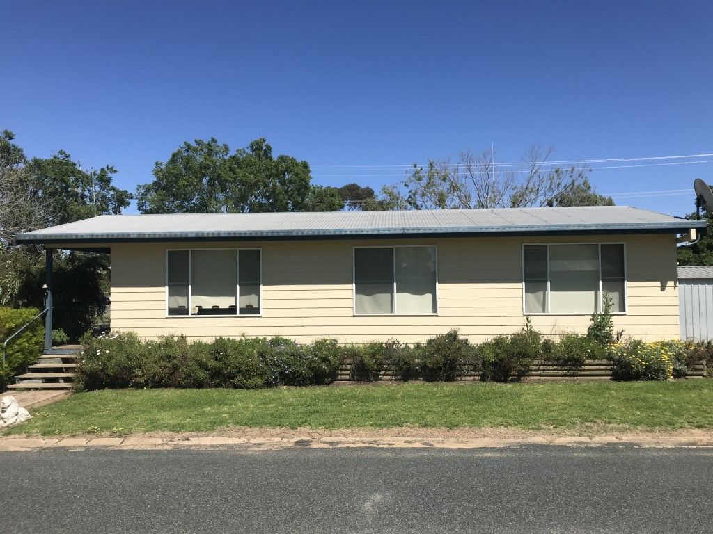 10 Grafton Street, Grenfell NSW 2810, Image 2