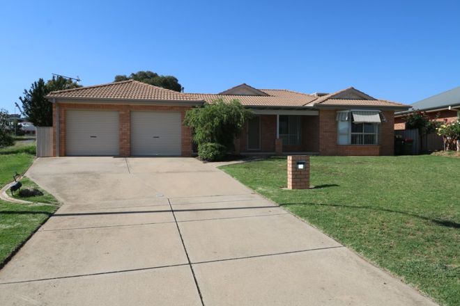 Picture of 28 Yarrawah Crescent, BOURKELANDS NSW 2650