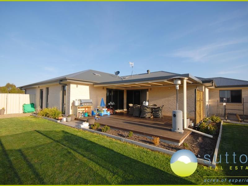 2 Murray Grey Place, Bungendore NSW 2621, Image 1