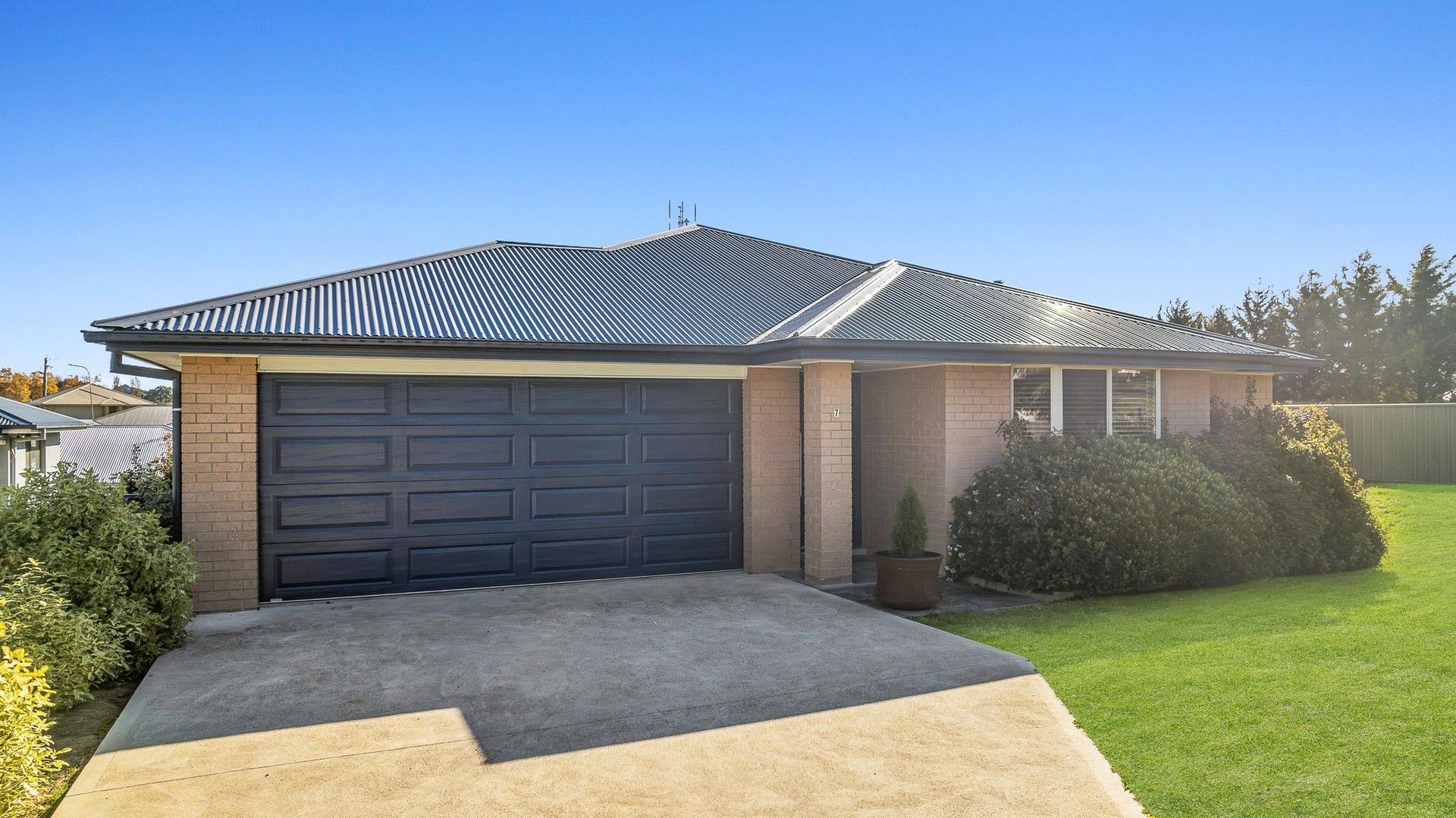 4 bedrooms House in 7 Parkes Street OBERON NSW, 2787