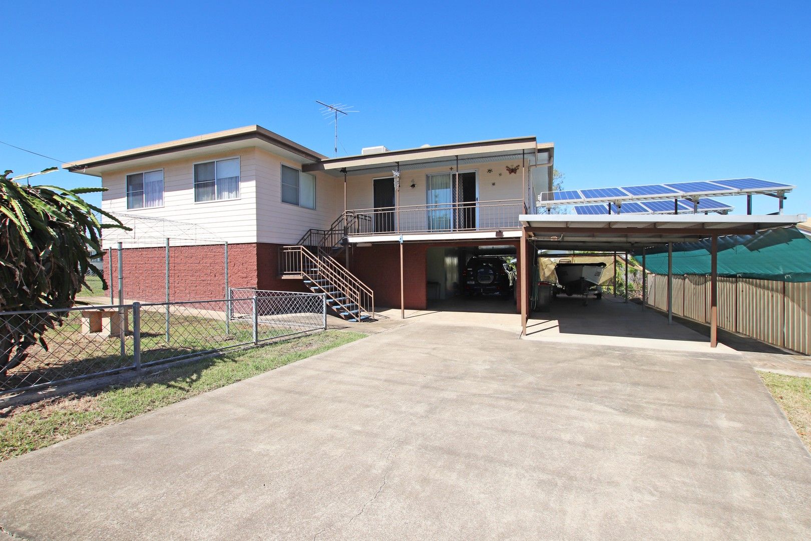 3 bedrooms House in 4 Bundalba Street BILOELA QLD, 4715