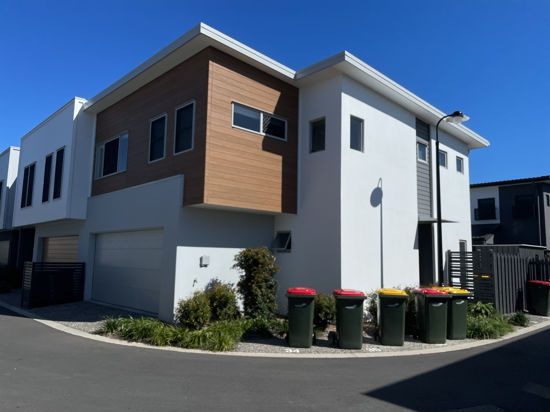 4 bedrooms Townhouse in 22/41 Greensill Road ALBANY CREEK QLD, 4035