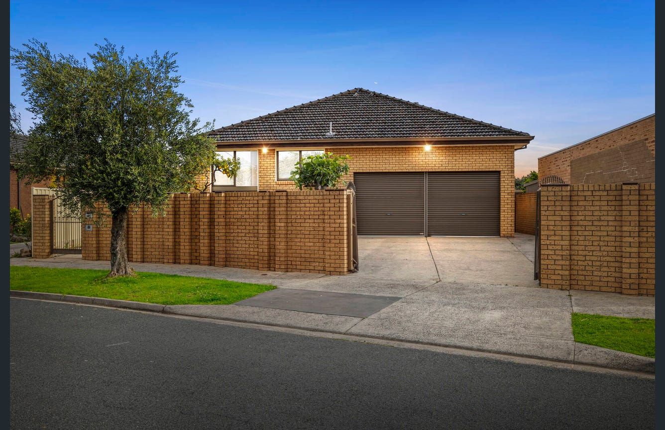 43 Meppel Drive, Clayton South VIC 3169