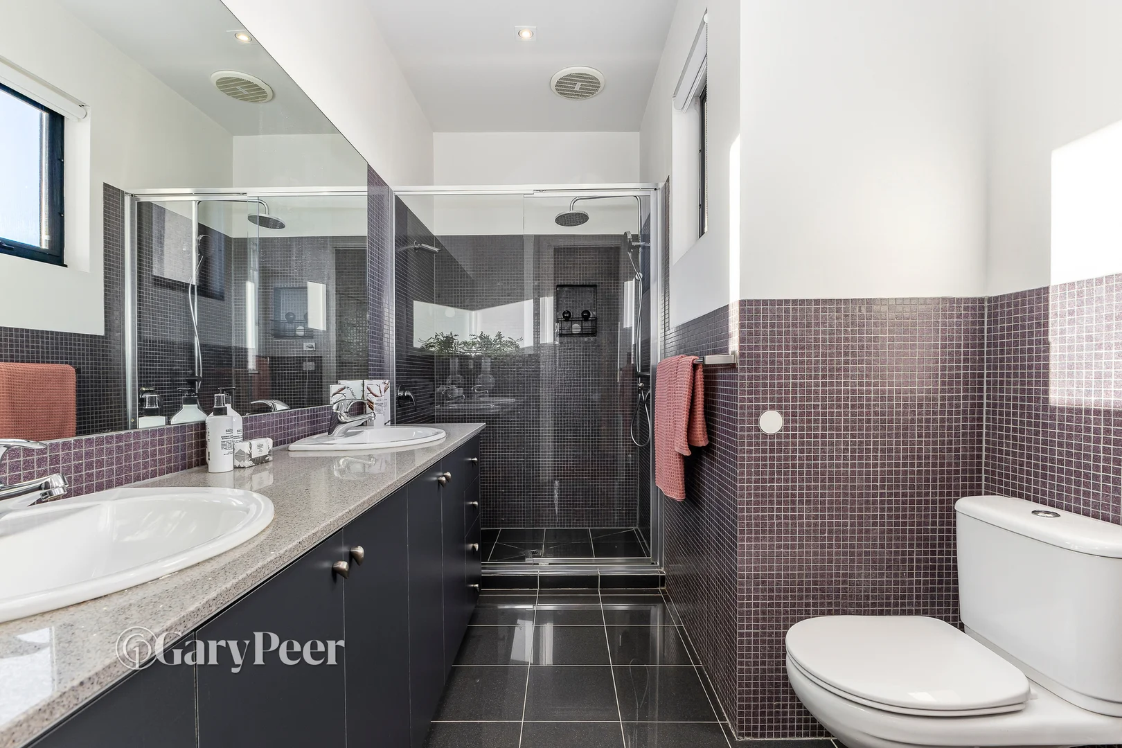 Additional image 7 of 2/21 Allison Road, Elsternwick VIC 3185