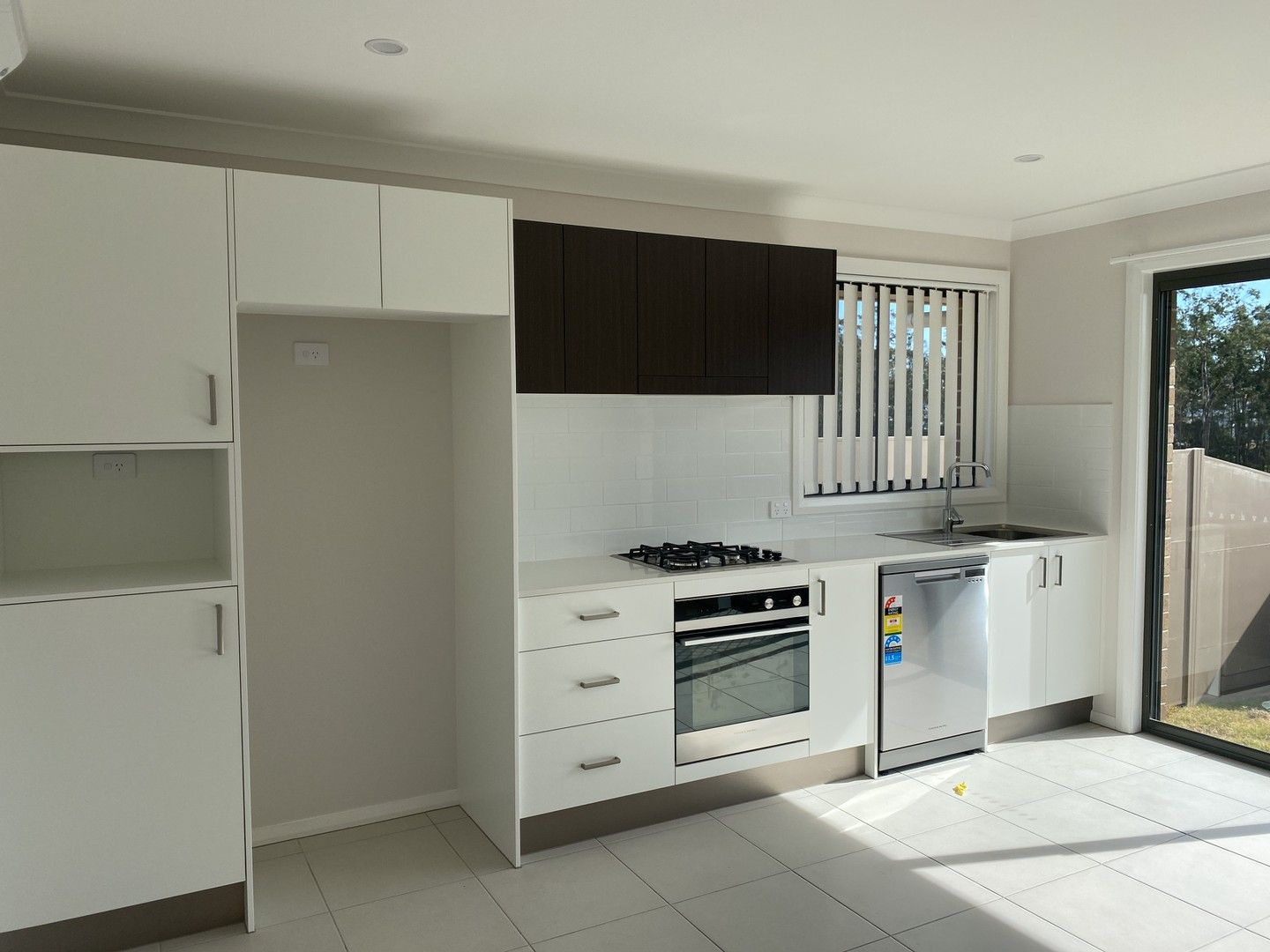 2 bedrooms Apartment / Unit / Flat in 2/3 Brooker Drive NORTH ROTHBURY NSW, 2335