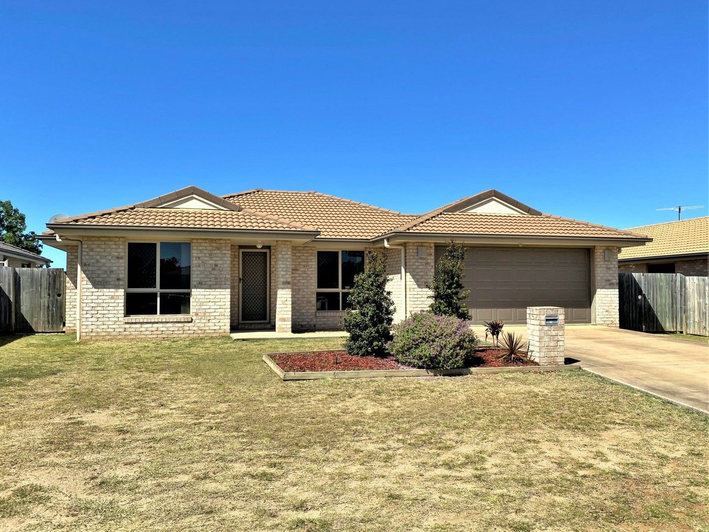 4 Oasis Drive, Kingaroy QLD 4610, Image 0