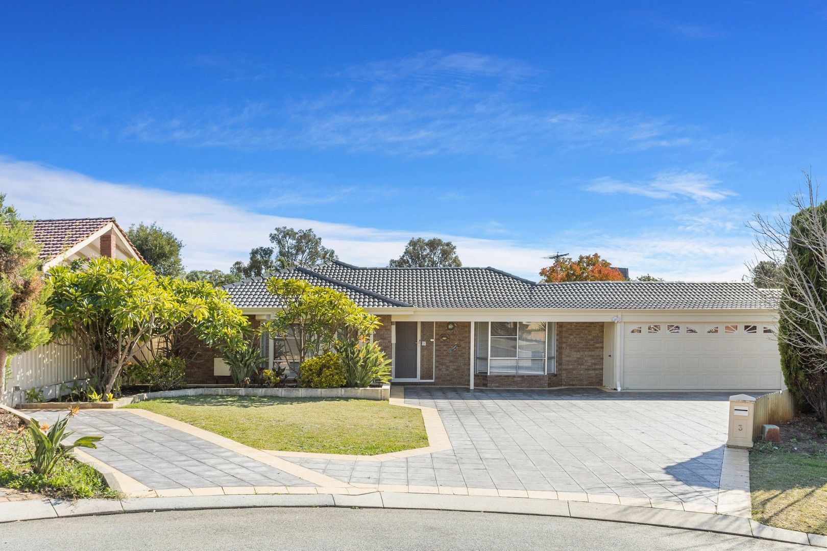 4 bedrooms House in 3 Casey Court KINGSLEY WA, 6026