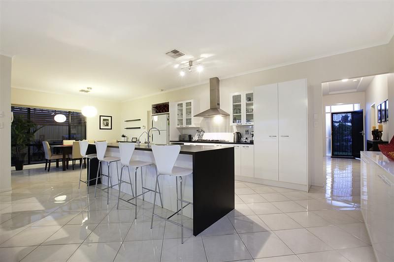 2 Dunstone Road, SEMAPHORE PARK SA 5019, Image 1