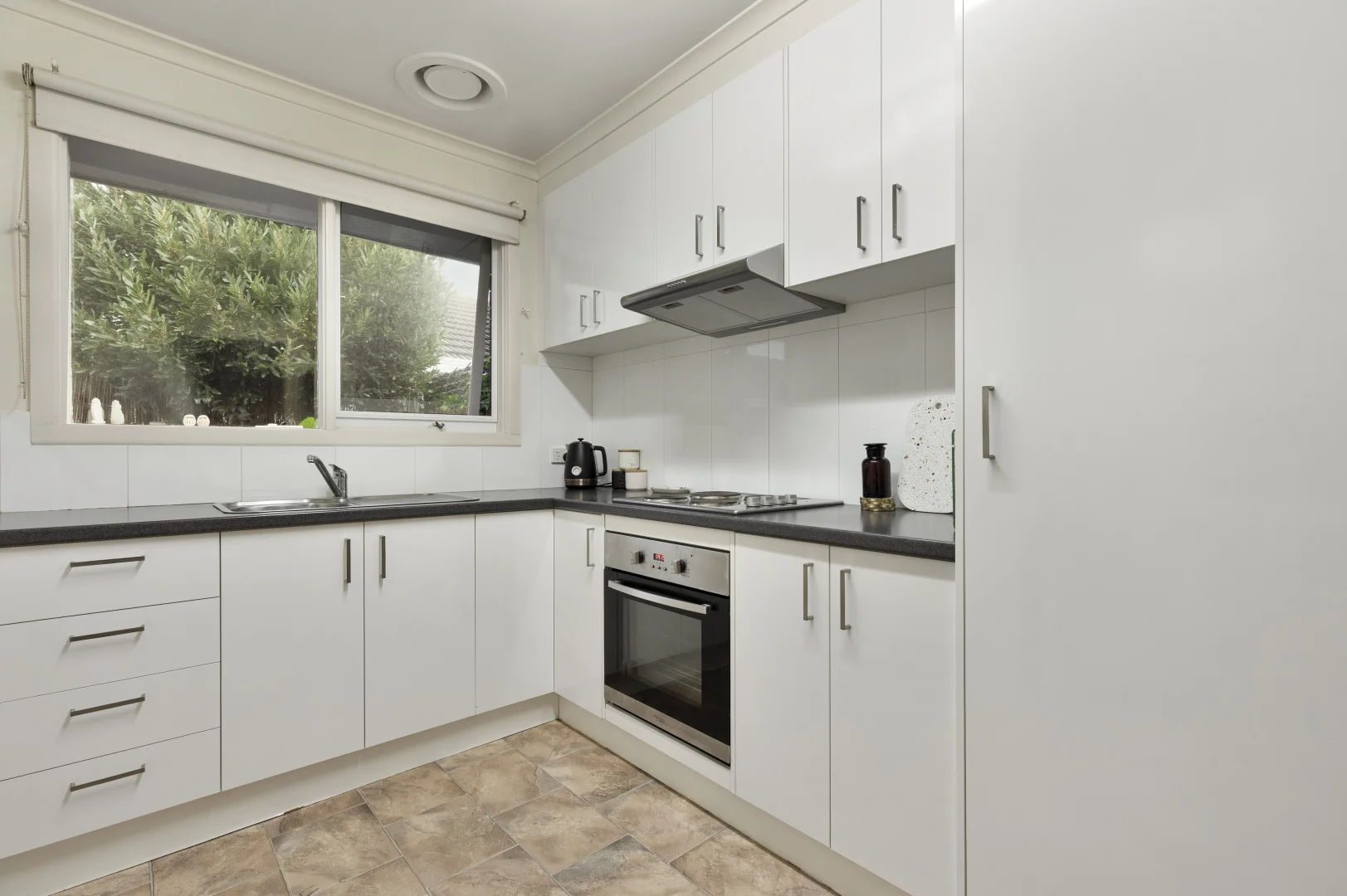 Additional image 4 of 14/18 Warrigal Road, Parkdale VIC 3195