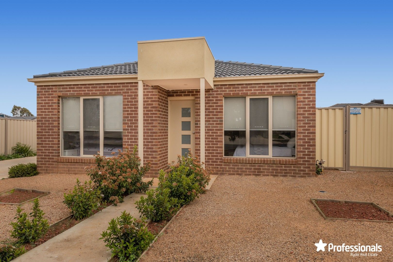 1/19 Fishburn Grove, Melton West VIC 3337 House For Rent Domain