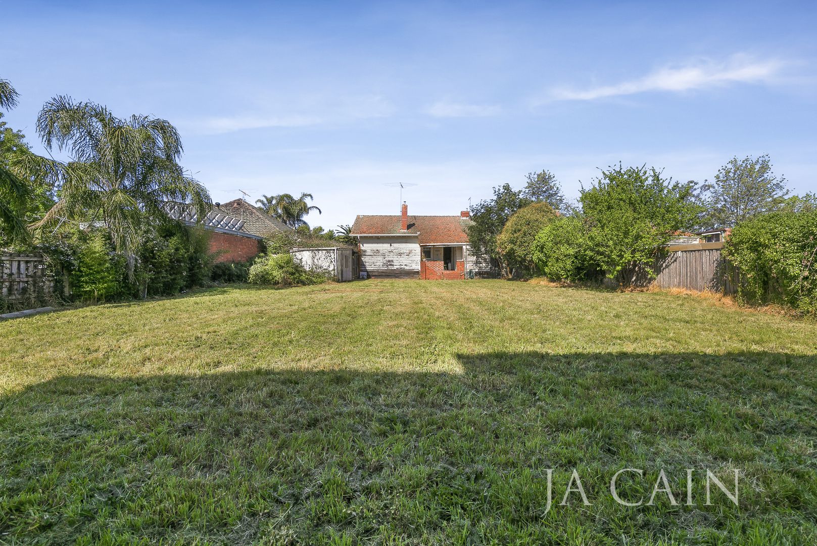 13 Glencairn Avenue, Camberwell VIC 3124, Image 2