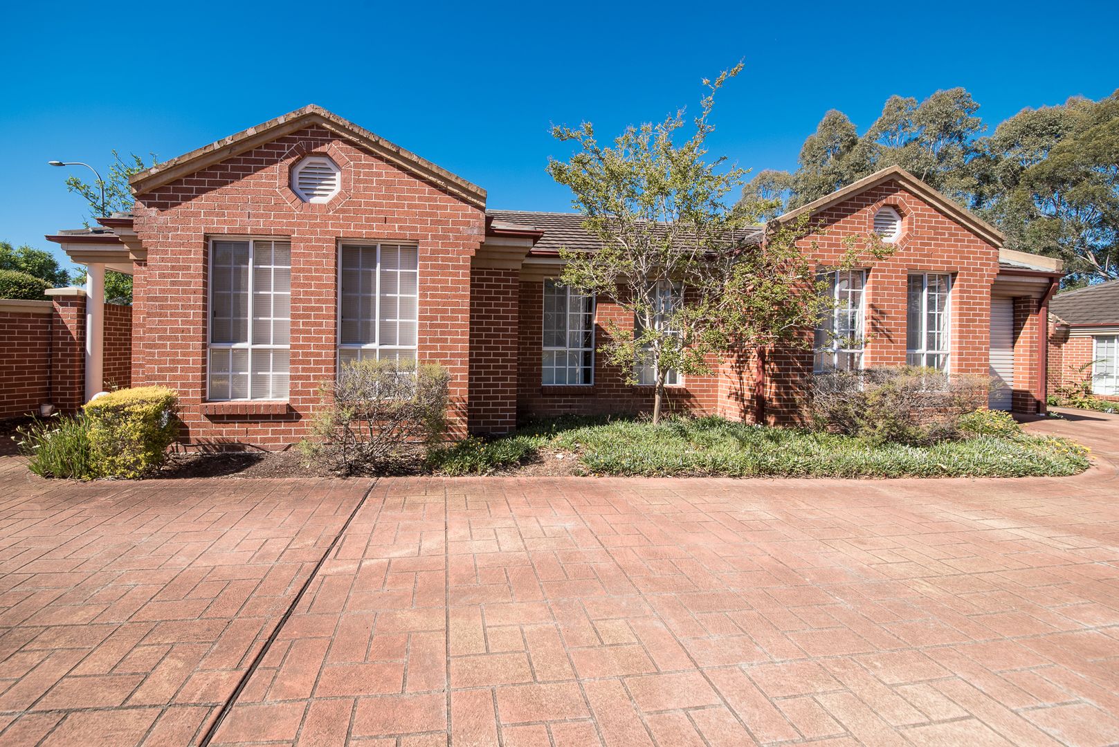 1/32 Claremont Court, Wattle Grove NSW 2173