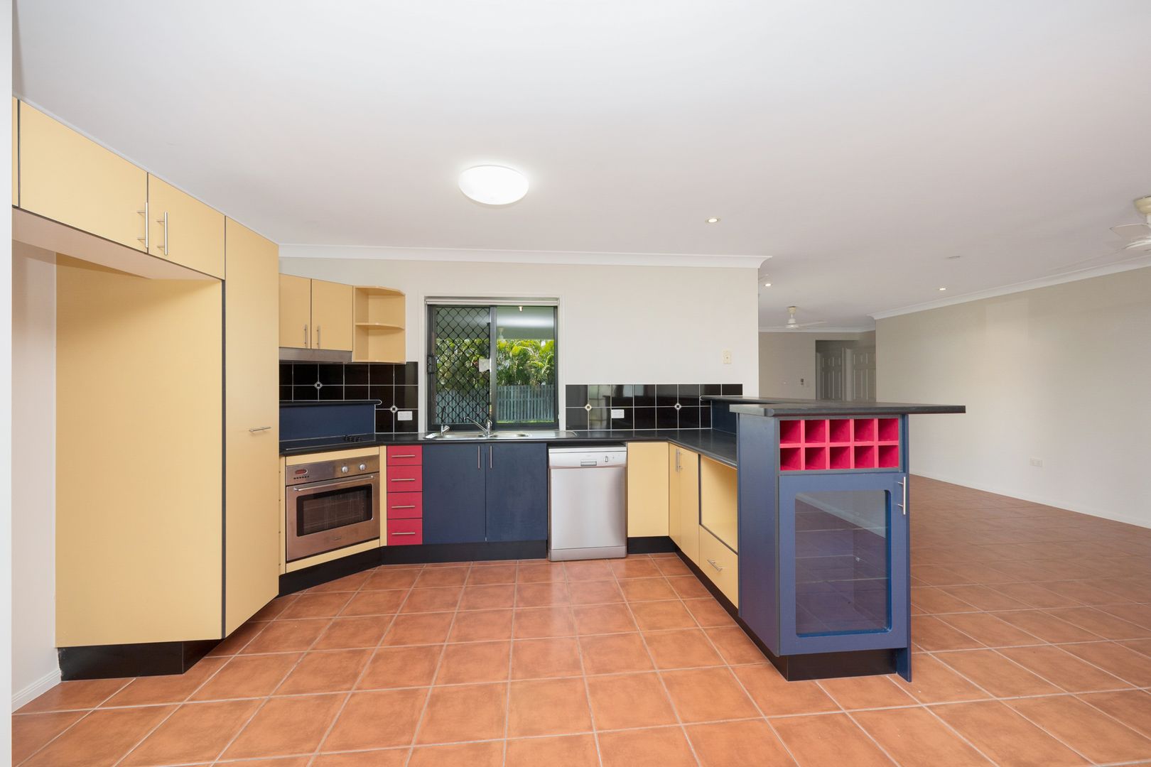 3 Saint Davids Close, Kirwan QLD 4817, Image 2