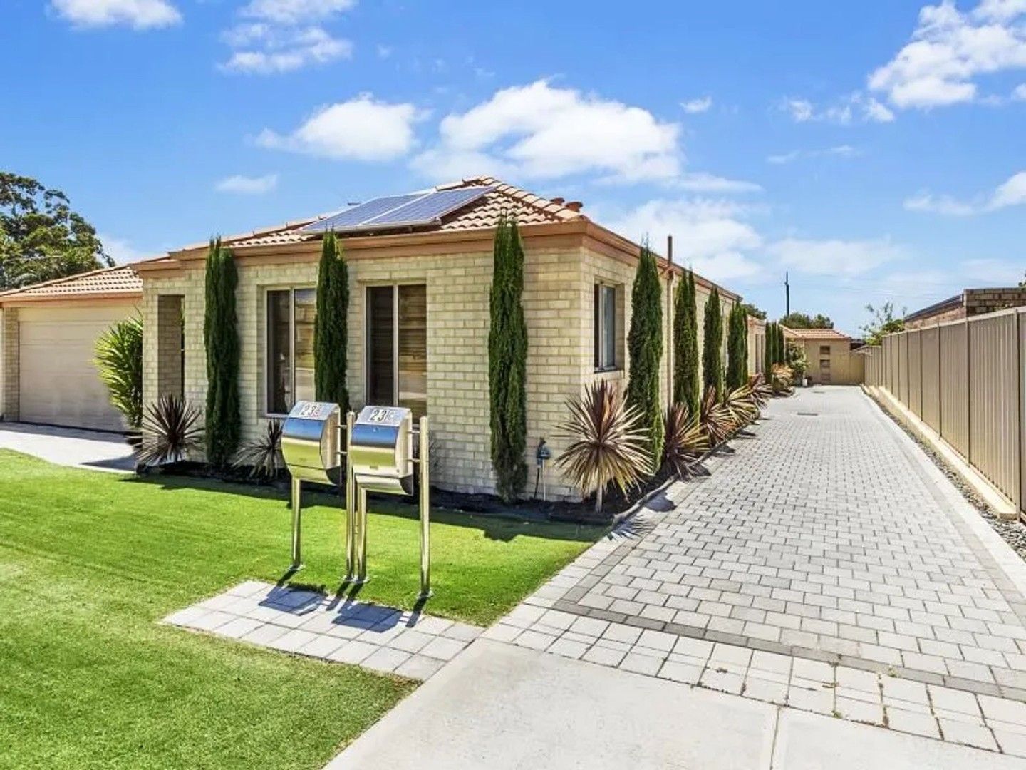 3 bedrooms House in 23C Edale Way WESTMINSTER WA, 6061