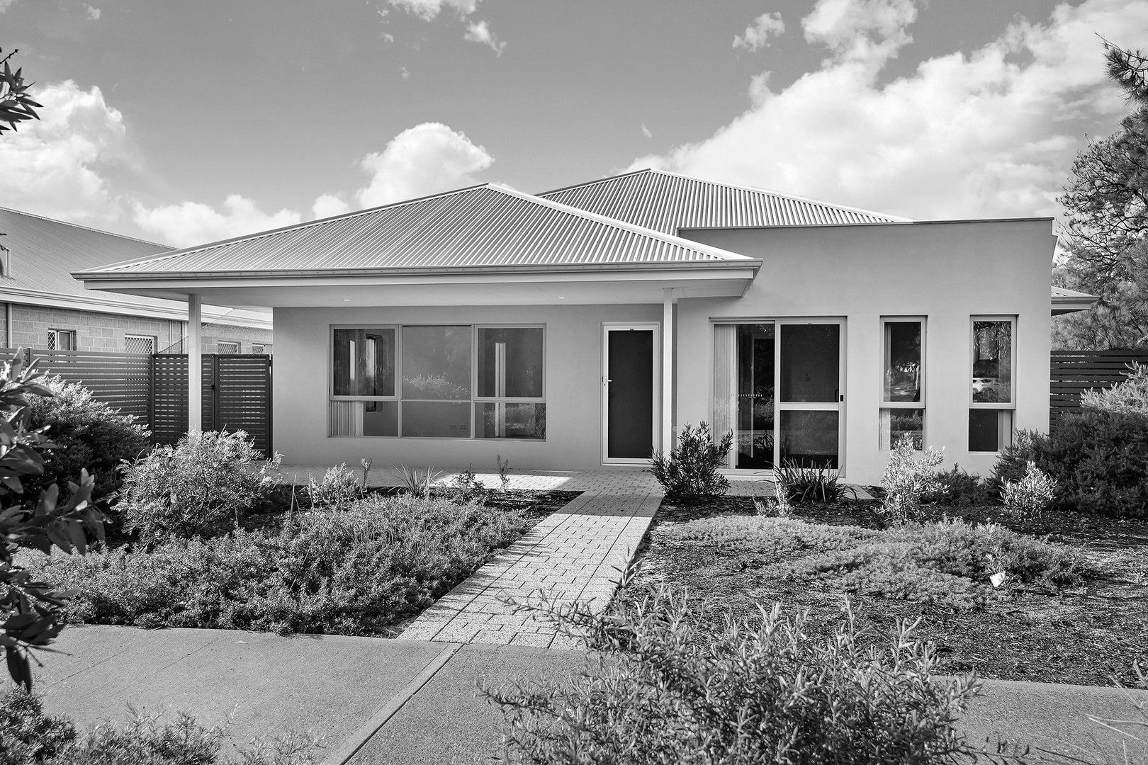 8 Whimbrel Crescent, Coodanup WA 6210, Image 0