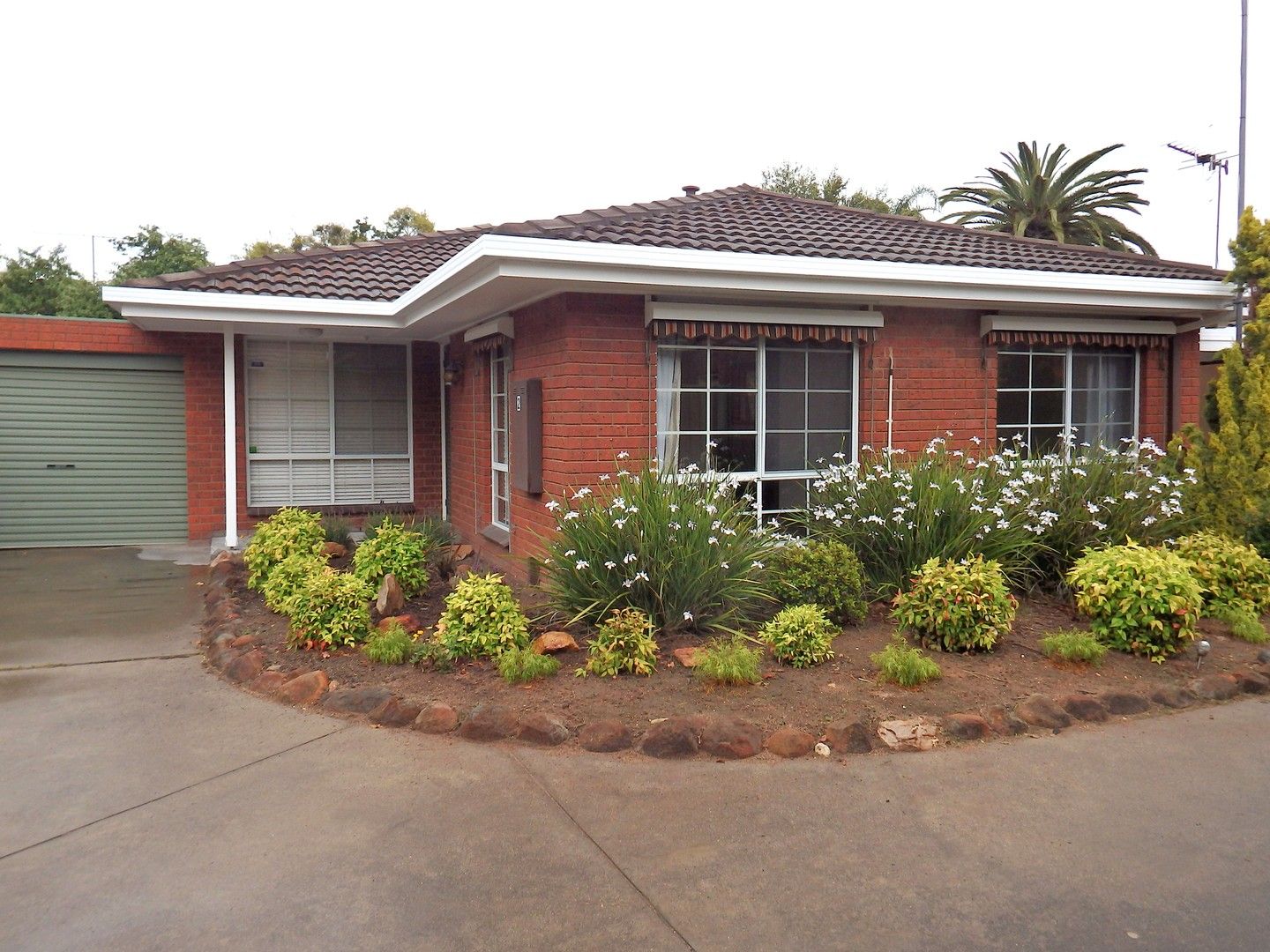 2 bedrooms Apartment / Unit / Flat in 2/50 Corio st SHEPPARTON VIC, 3630