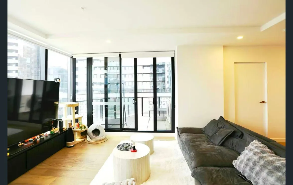 Apartment in Box Hill - View 4