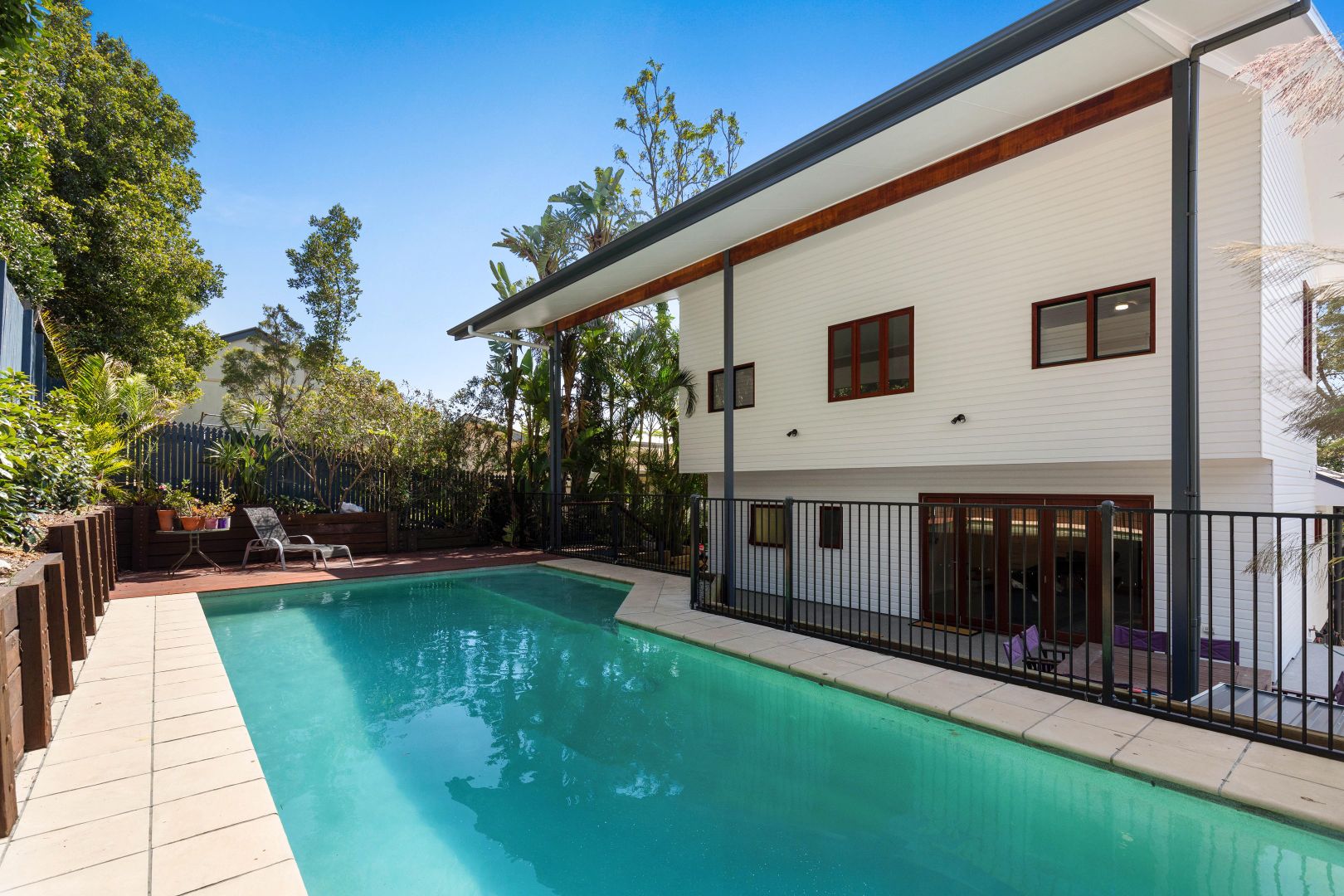 10 Gill Street, Holland Park QLD 4121