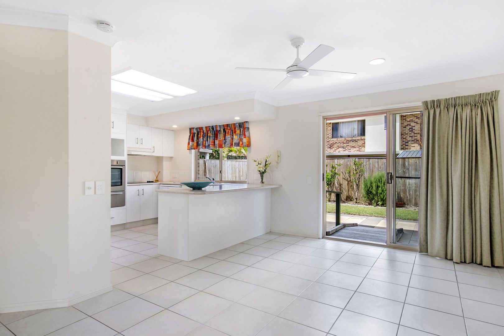 12/264 Oxley Drive, Coombabah QLD 4216, Image 1
