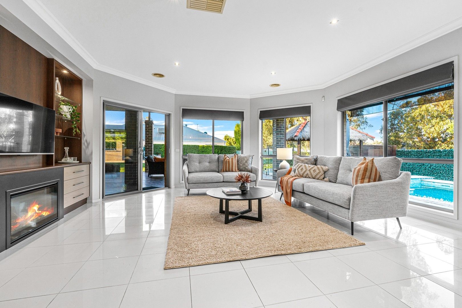 4 bedrooms House in 27 Champions Drive GLENROY NSW, 2640